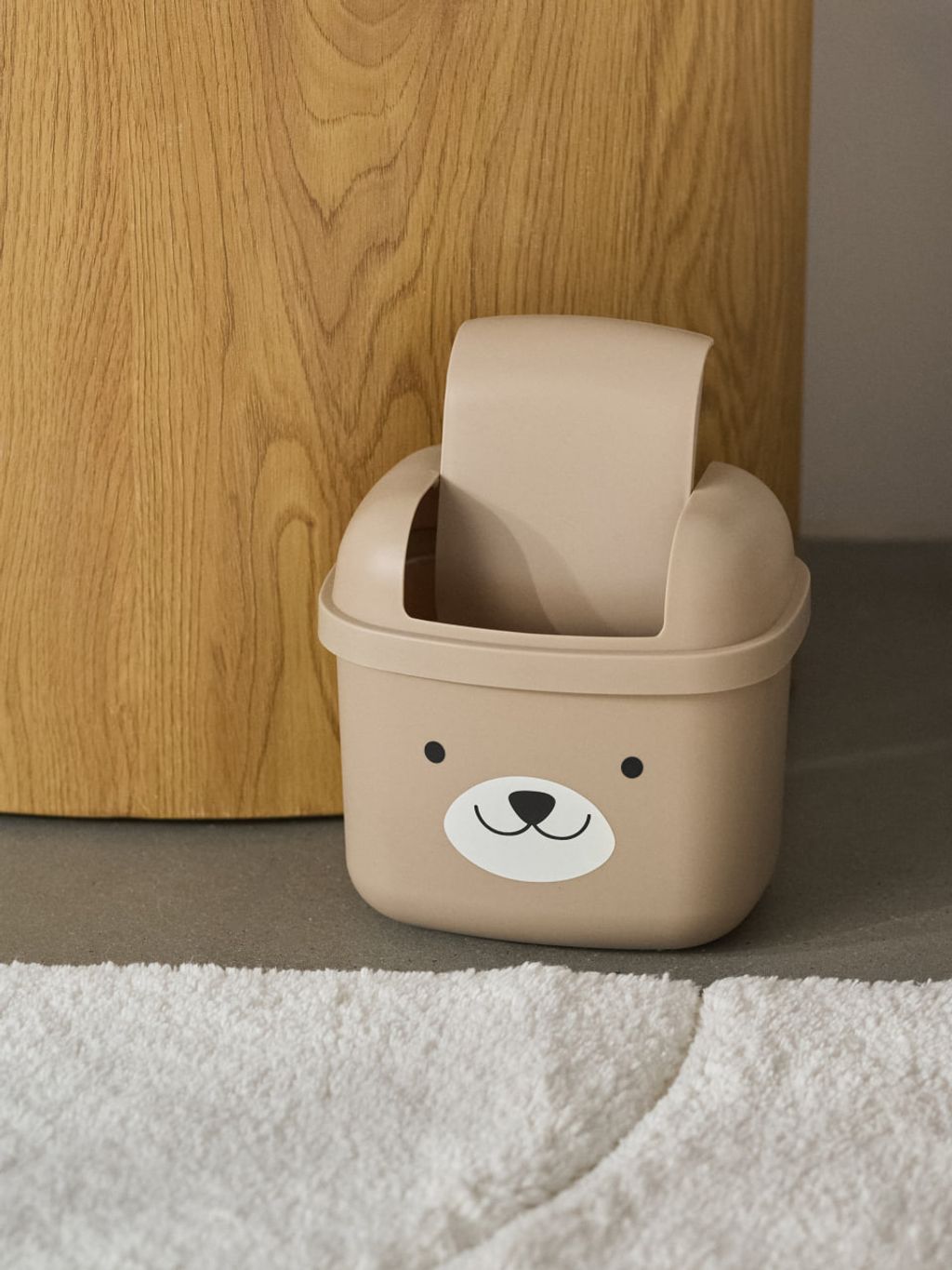 Смітник з ведмежим мотивом бежевий