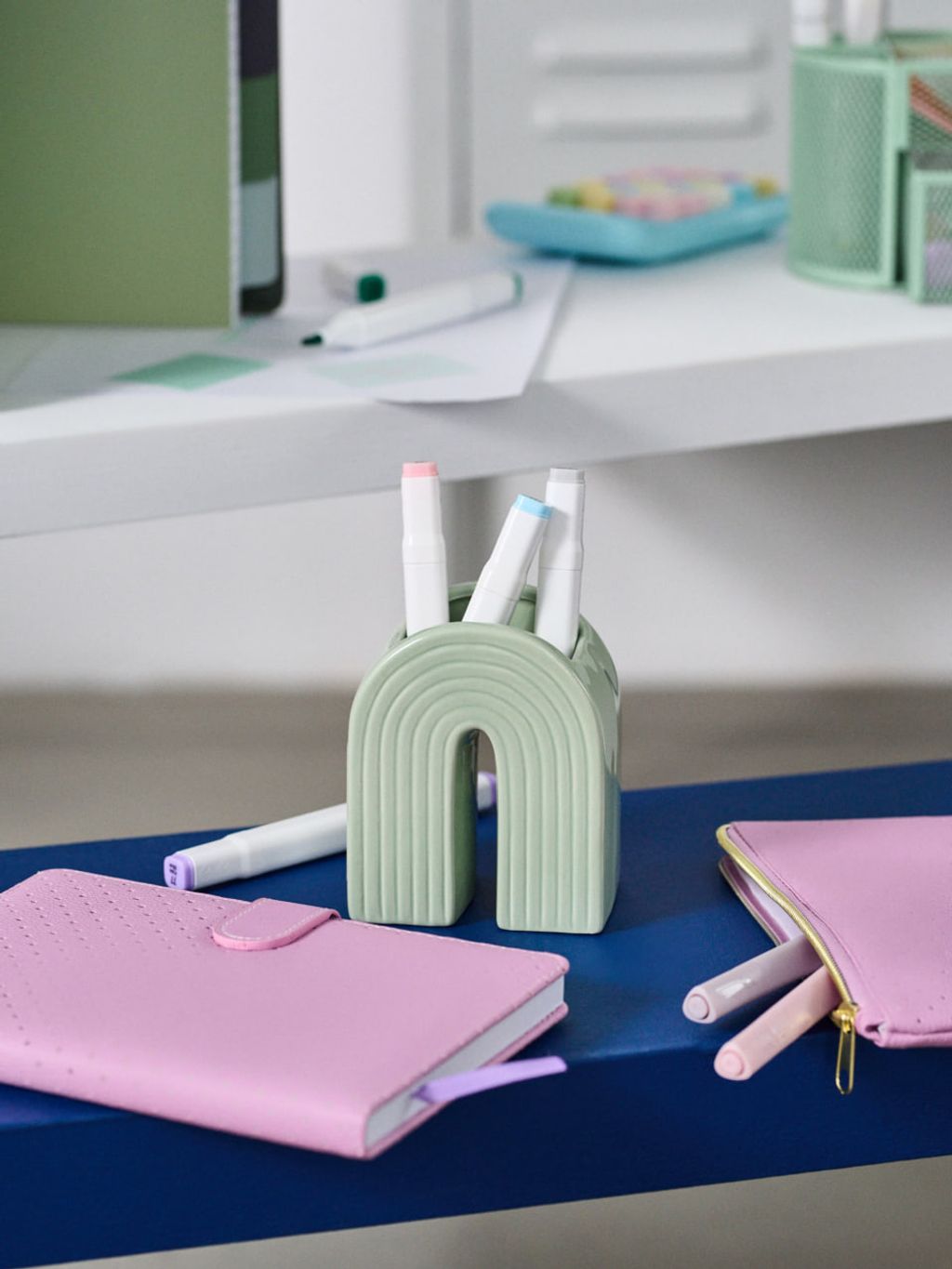 Настільний органайзер коричневувато-зелений