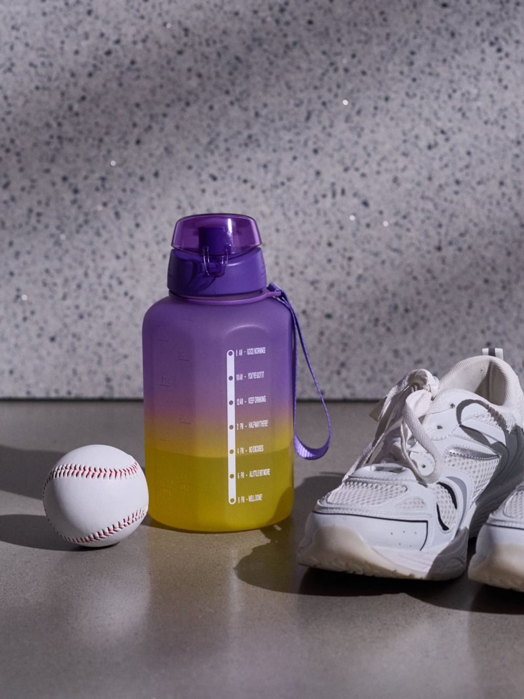Спортивна пляшка пурпурова