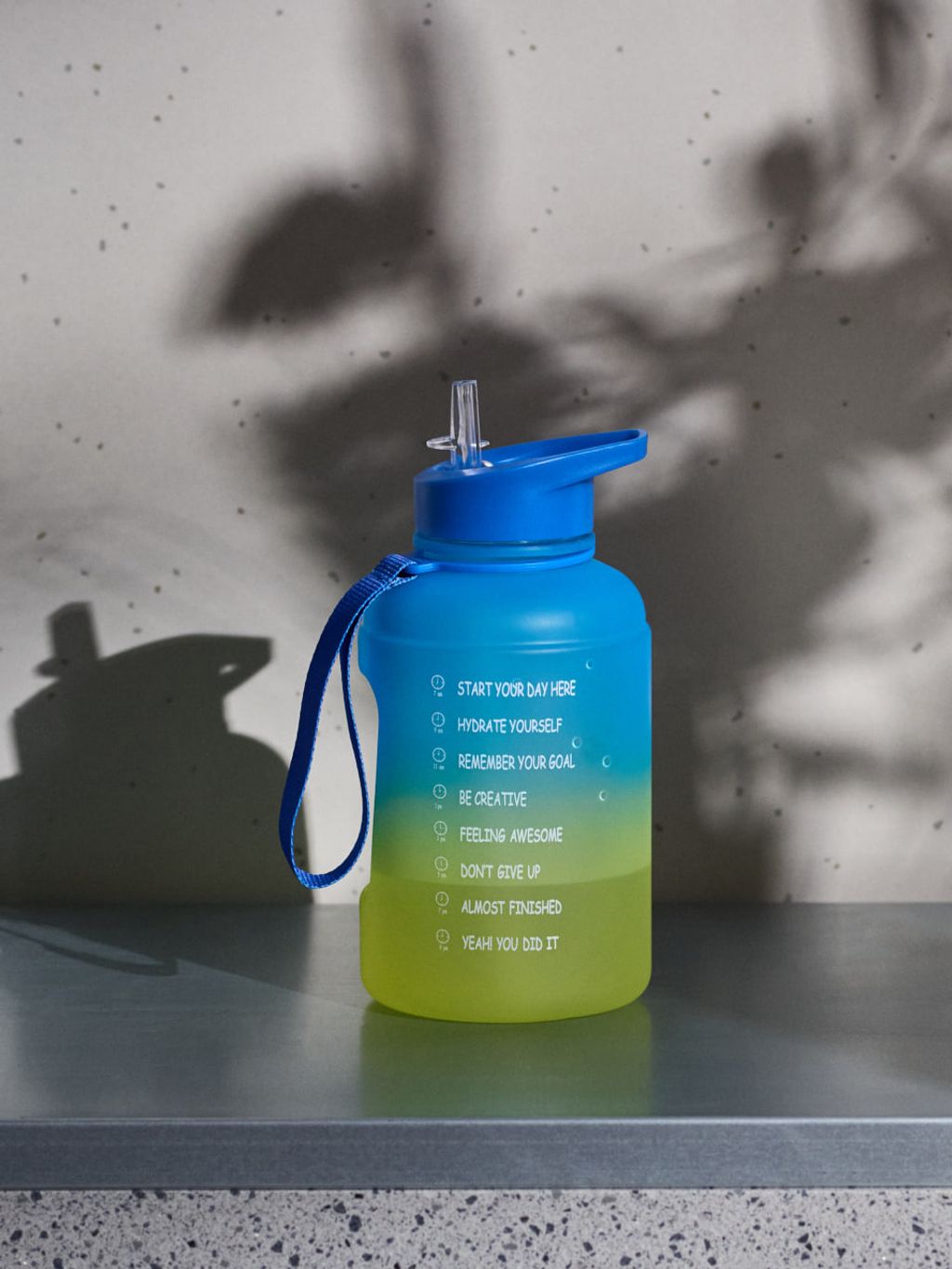 Бутилка з мотиваційною шкалою синій